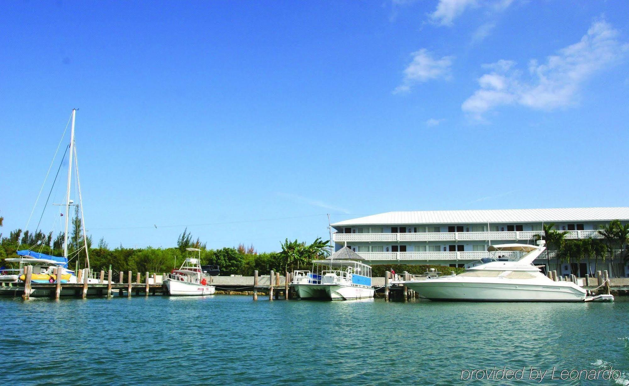 The Marlin At Taino Beach Resort Freeport Extérieur photo